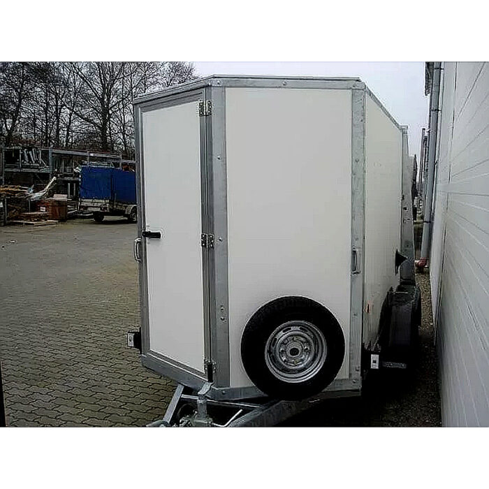 Ifor Williams BV remolque cerrado 2,7t – Robusto y versátil - Imagen 6