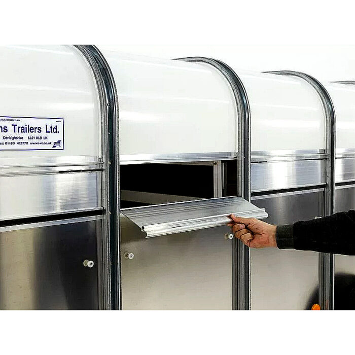 Ifor Williams P8G 124x244x153 cm 1,4t remolque para ganado - Imagen 6