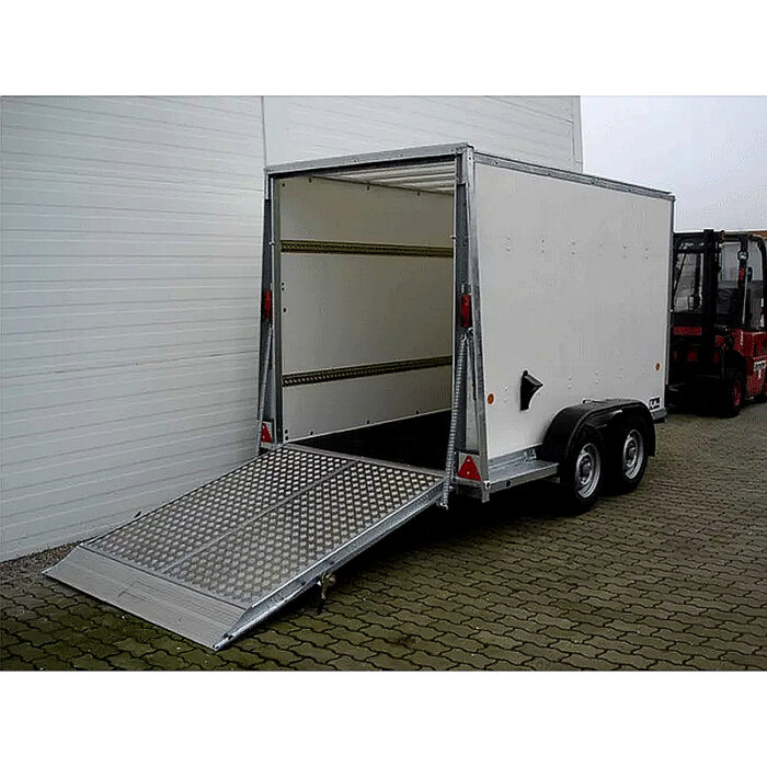 Ifor Williams BV remolque cerrado 2,7t – Robusto y versátil