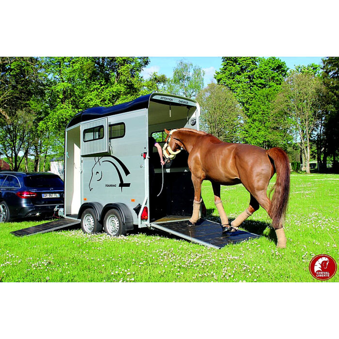 Remolque Touring One para 1 caballo y medio - Imagen 6