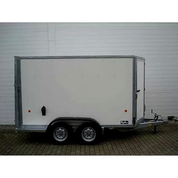 Ifor Williams BV remolque cerrado 2,7t – Robusto y versátil - Imagen 9