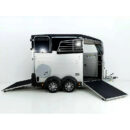 Ifor Williams HBX 506 remolque para caballos con salida frontal, negro